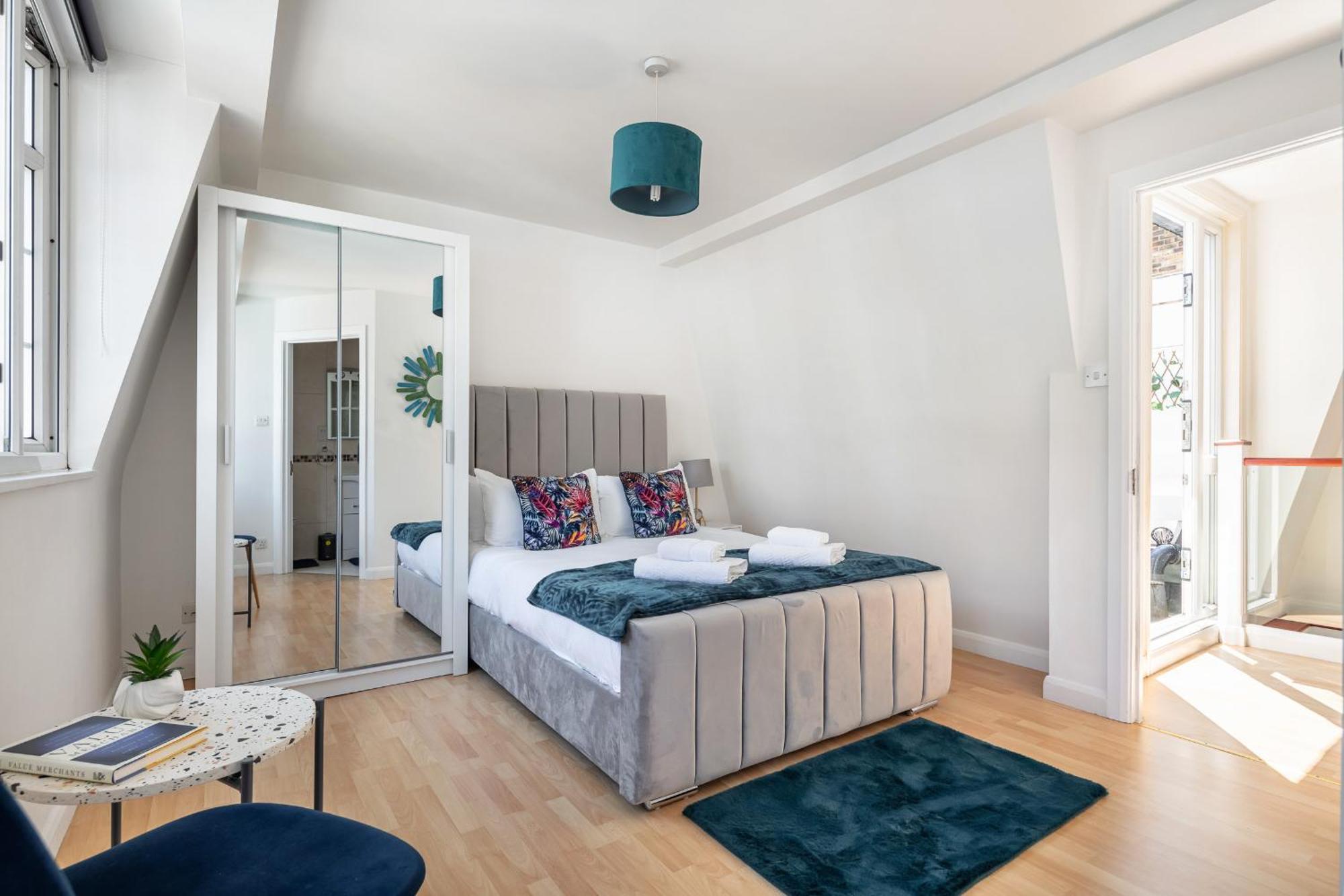 - Cozy 3 Bed House On A Quiet Mews - Ferienhaus